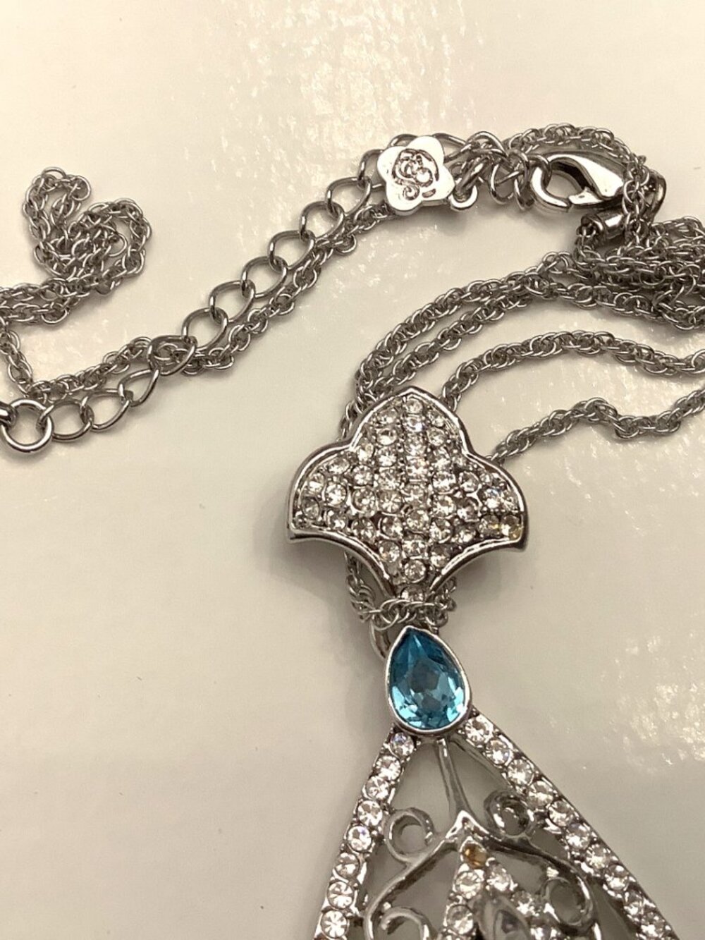 Blue Austrian Crystal Teardrop Pendant Necklace SilverTone Filigree - Picture 6 of 7